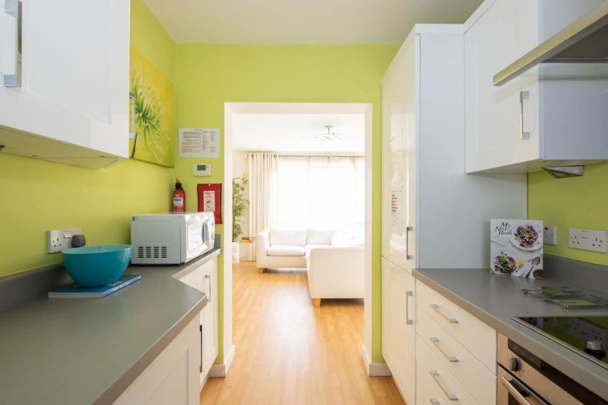 Sunny & Modern Near The Beach & Village W Parking Ист-Уиттеринг Экстерьер фото